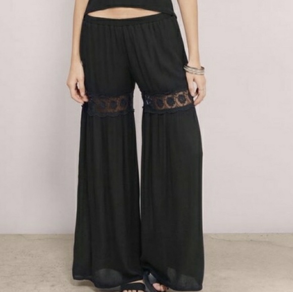 Rare Tobi Women's Black Crepe & Lace Nylon/ Viscose Blend Wide Leg Pants XS TP - Picture 2 of 6